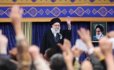 Irani në kaos nga protestat, Garda Revolucionare arreston një të huaj me akuzën e spiunazhit për Izraelin