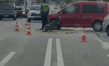 Aksident i rëndë në Belsh/ I riu përplas për vdekje këmbësoren