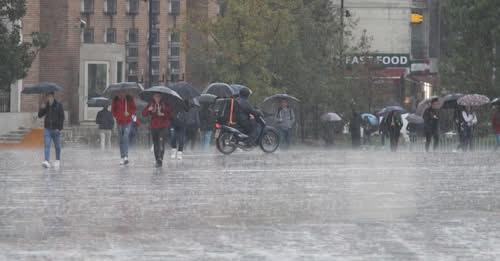 Kushte atmosferike të paqëndrueshme, njihuni me parashikimin e motit 29 Janar 2026