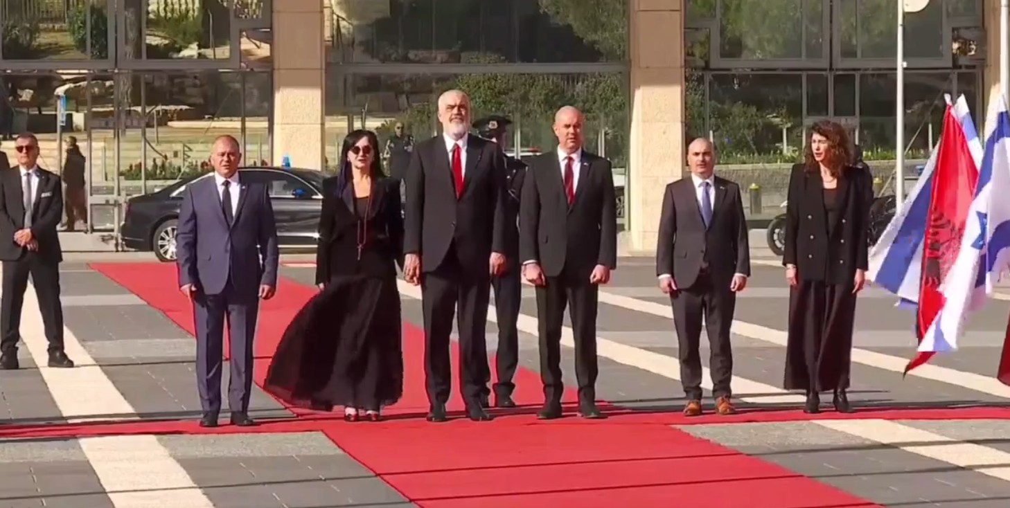 Vizita në Izrael, kryeministri Rama pritet me ceremoni nga kryetari i parlamentit Amir Ohana