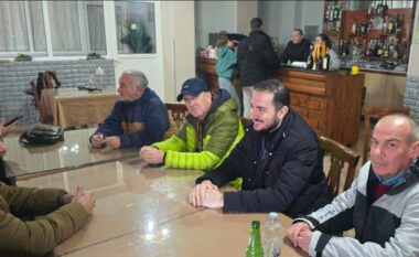 Salianji takim me demokratët në Himarë: Pa demokraci të brendshme, Partia Demokratike humbet epërsinë morale! Pa respekt për anëtarësinë nuk ka opozitë morale