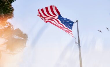 Amerika mes rënies dhe rishpikjes: kriza e një modeli dhe kërkimi për një ëndërr të re