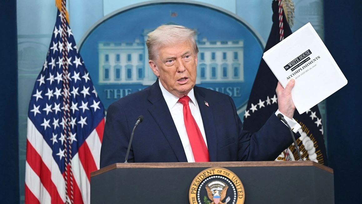  Do ta shihni se sa larg do të shkoj me Groenlandën    Trump ironizon liderët evropianë  Kur s jam pranë  Macron  Merz dhe Starmer bëhen të ashpër