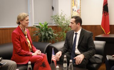 E Ngarkuara me Punë e SHBA takohet me kryeprokurorin e SPAK, VanHorn riktheson mbështetjen amerikane për Klodjan Brahon dhe BKH-në: Do përballemi me kartelet e drogës