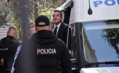 “Po shënjestrohem si në komunizëm”/ BIRN: Fushata 220 mijë dollarëshe e lobimit të Veliajt në SHBA kundër drejtësisë