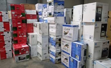 Dyshohet për falsifikim, bllokohen 3 mijë pajisje elektronike/ Tregtoheshin pa autorizimet përkatëse