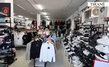 Shiste veshje kontrabandë me logo false, arrestohet 38-vjeçarja në Babrru, sekuestrohet 40 mijë euro mall