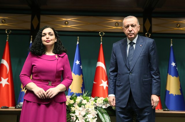 Erdogan i dërgon letër Vjosa Osmanin për ditën e Pavarësisë  Mbështetja e Turqisë për Kosovën vazhdon