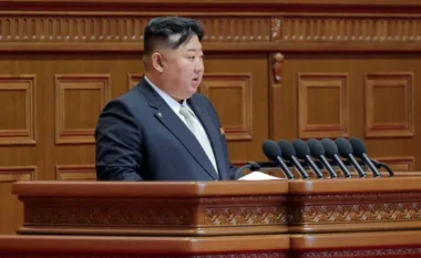 Kim Jong Un riemërohet udhëheqës i Koresë së Veriut