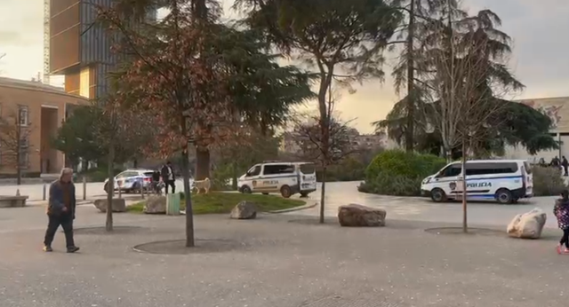 Protesta e opozitës, policia “blindon” selinë e PS