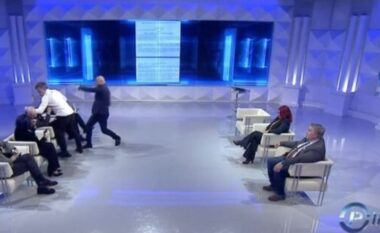 VIDEO/ Plas sherri në emisionin e Blendi Fevziut, Berat Buzhala i vë duart në fyt Albatros Rexhaj