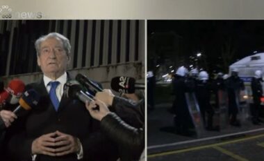 Berisha mbyll protestën me një mallkim për Qeverinë dhe Policinë: Zoti ju vr*ftë! Do përgjigjeni rëndë, koha juaj ka marrë fund!