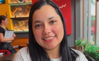 U gjet pa shenja jete në frigoriferin e një supermarketi, autopsia zbulon detaje tronditëse për 32-vjeçaren