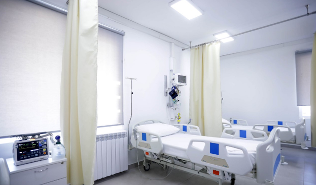 Shkarkohet nga detyra shefi i Urgjencës së Elbasanit