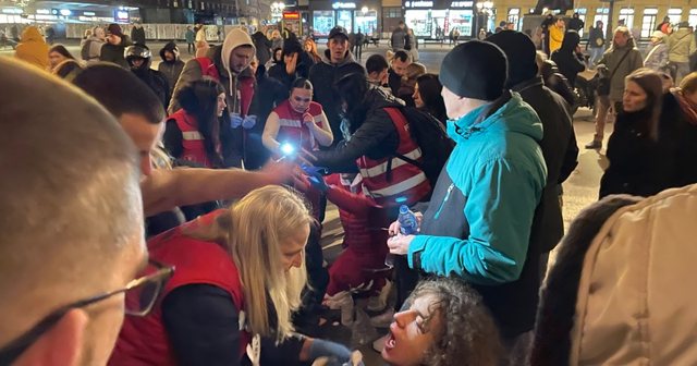Dhunë në Novi Sad  Studentët akuzojnë mbështetësit e pushtetit për sulm gjatë protestës