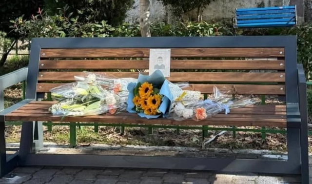 Vendoset stoli përkujtimor në emër të Martin Canit brenda ambienteve të shkollës “Fan Noli” (FOTO)