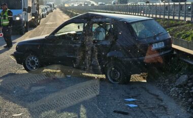 Aksident në Kashar/ Furgoni përplaset me makinën, një i plagosur