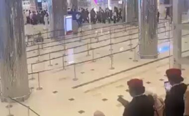 Tjetër sulm në Dubai, goditet Aeroporti Ndërkombëtar njerëzit dërgohen në hapësira nëntokësore për më shumë siguri
