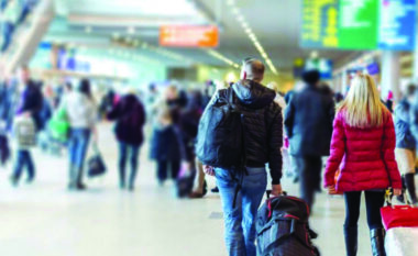 Shqipëria po zbrazet/ Trendi i emigracionit është thelluar pas pandemisë, 138 mijë ikje më shumë se kthime