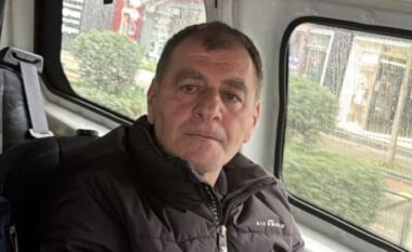 70 mijë euro borxhe të pashlyera! 58-vjeçari grabiti degën e FiBank me kallashnikov, para krimit u ul për kafe dhe raki në lokalin pranë bankës