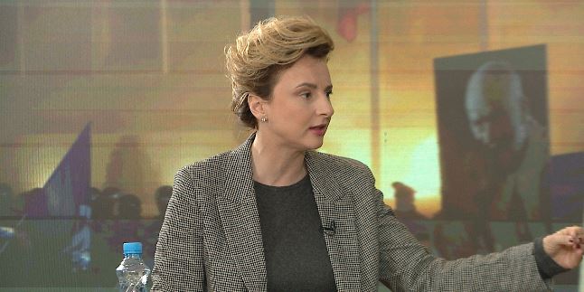 protesta-e-opozites-kishte-dhune-te-njeanshme-xhixho-demokratet-u-mbajten-nen-terror-nga-policia