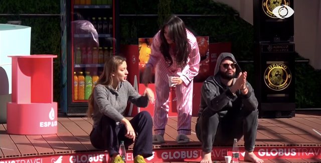 Debat i fortë mes Juelës dhe Gretës  Shko lahu zhulse  do të ta n ij jetën  mbaje mend