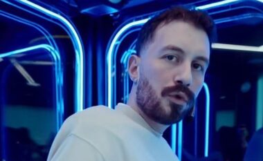 Donald Veshaj na prezanton me projektin e ri: “Prit ta mbaroj”