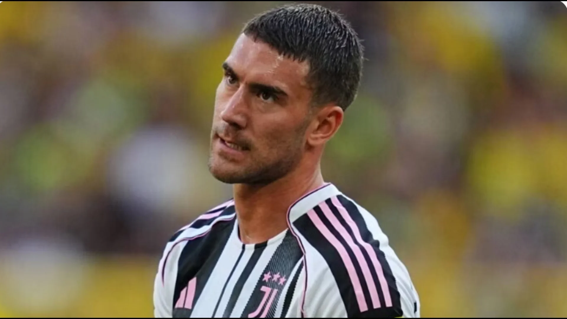 Sirena angleze për Dusan Vlahovic, Tottenham dhe Chelsea përpara Milanit