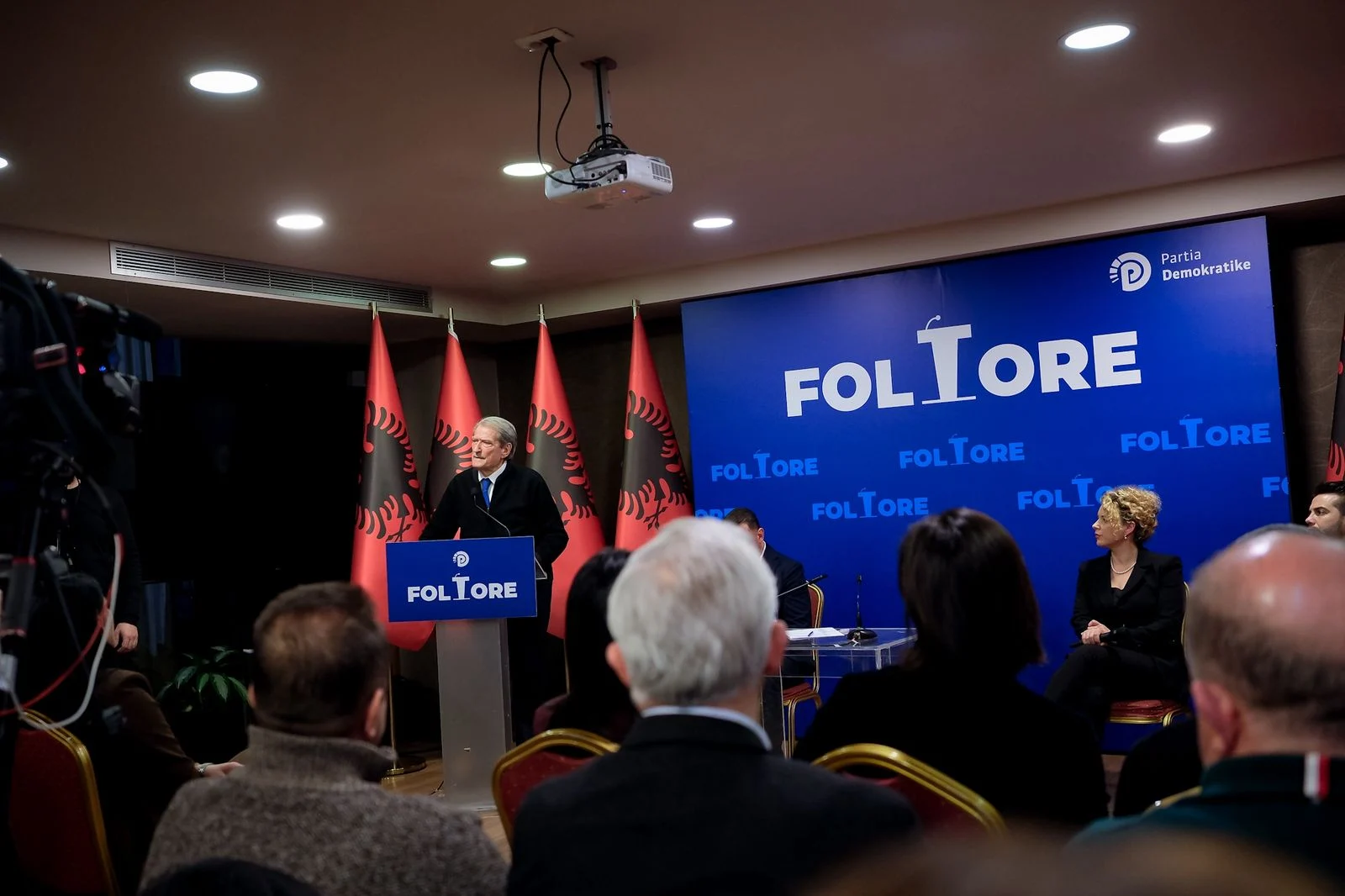  Kemi mbështetje në mbarë botën   Berisha thirrje demokratëve  Protestat tona janë më të mirëpritura se kurrë