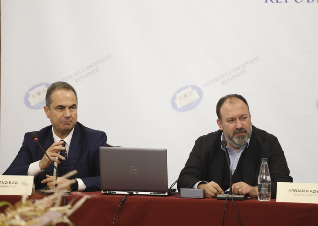 Reforma Territoriale duhet t i rezistojë kohës  Boçi në Komision  Të bëhen dëgjesa edhe me qytetarët  të menaxhohen nga një sekretariat i pavarur  Bashkitë kontrollohen nga maxhoranca