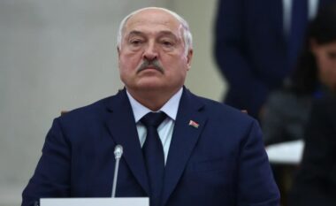 Ukraina vendos sanksione ndaj presidentit bjellorus Lukashenko pasi ndihmoi në pushtimin rus