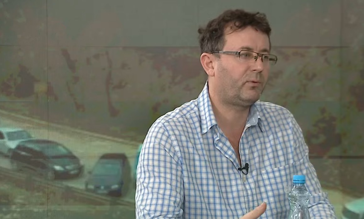 Inxhinieri Nazarko  Tuneli i Murrizit rrezik  çarjet vijnë për shkak të kushteve të ndërtimit    Rrëshqitjet në aksin Librazhd Përrenjas të provokuara nga dora e njeriut