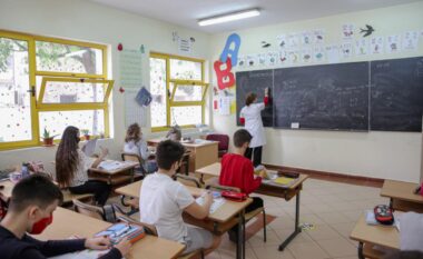 Nga mësuesit te oficerët e sigurisë, ja kush përfiton nga Rritja e pagave në sistemin arsimor