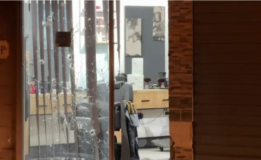 Plagosja në Lezhë, i pranishëm në berberhane edhe një polic, zbardhet dëshmia