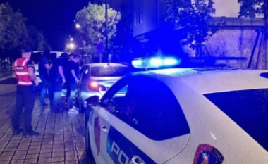 Strehoheshin në një ndërtesë të braktisur, policia kufitare kap 16 emigrantë të paligjshëm në Korçë