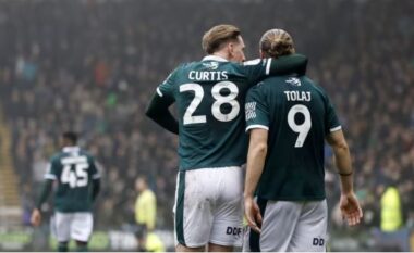 Në formë të shkëlqyer, kush është sulmuesi shqiptar që synon të bëhet golashënuesi më i mirë në Angli