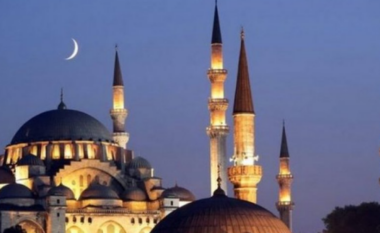 Besimtarët myslimanë nisin sot muajin e shenjtë të Ramazanit, çfarë duhet të dini