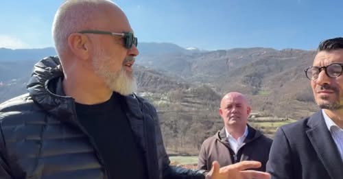 Dëmtimet në aksin Librazhd Përrenjas  Rama  Ishte fatkeqësi natyrore  aludimet se rruga u shemb nga punimet  manipulim i madh