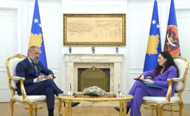 Osmani: Për shpërndarjen e Kuvendit vendosa pasi u konsultova me dhjetëra juristë brenda e jashtë kabinetit tim