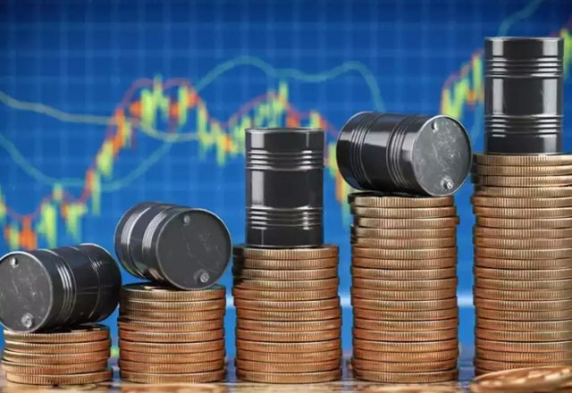 Konflikti në Lindjen e Mesme/ Çmimi i naftës bie nën 100 dollarë