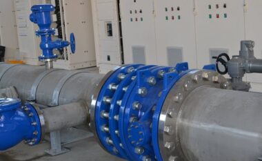 SHIFRAT/ 61% e ujit në Shqipëri nuk gjeneron të ardhura, humbjet në rrjet mbeten shumë të larta