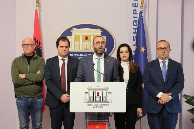 Ditën kur të jetë seanca për imunitetin e Ballukut, Bardhi njofton protestë: Qytetarët para Kuvendit, zbulohet skenari nëse refuzohet kërkesa e SPAK