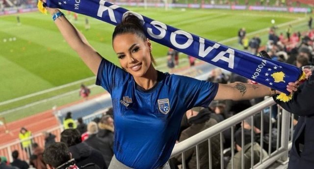 Hygerta nuk mungon në tribunat e  Fadil Vokrri   shpreh mbështetjen për Kosovën krah Dardanëve