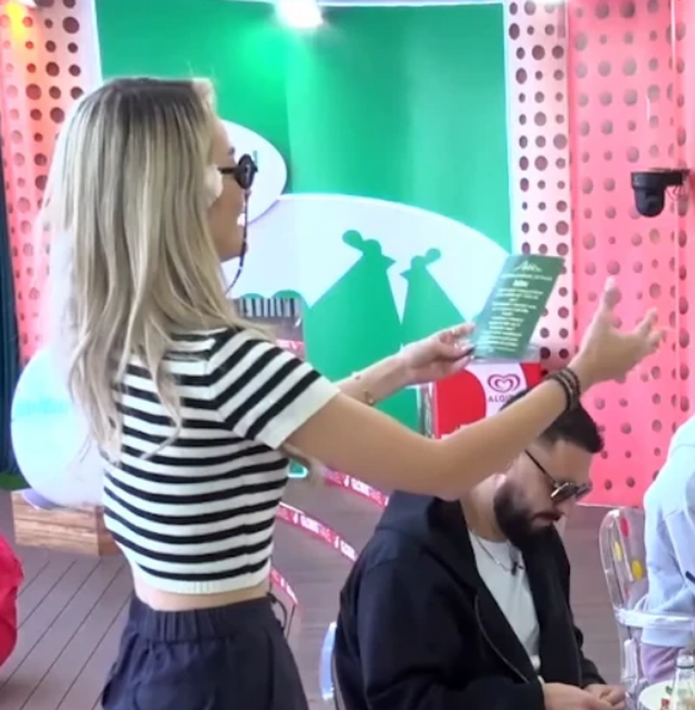  Krevati   Selin flet për momentin që do ta fshinte nga Big Brother