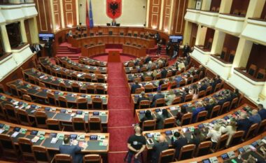 Kuvendi shpenzoi 200 milionë lekë për dieta, karburant dhe qiratë e deputetëve