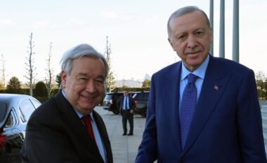 Sekretari i Përgjithshëm i OKB-së në Ankara, thirrje për t’i dhënë fund luftës në Iran