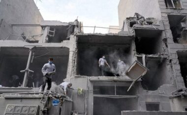 Izraeli vijon goditjet në Liban! Një valë e re sulmesh shënjestron Hezbollahun