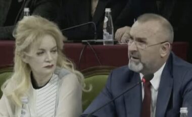 Raporti i PS për imunitetin e Belinda Ballukut, justifikohet Ulsi Manja: Shkelje e barazisë në tendera nuk është vepër korruptive