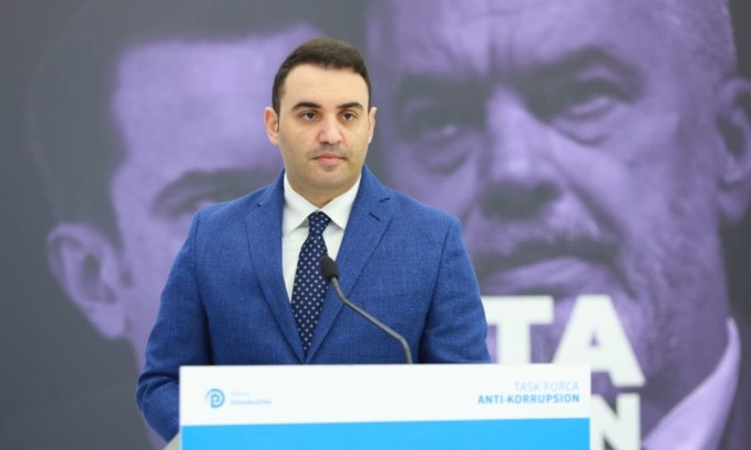 Belind Këlliçi  Rama i  nënshtruar  ndaj Ballukut  vendi në krizë nga korrupsioni