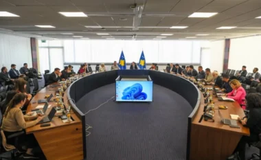 Kurti mbledh kabinetin qeveritar: Premtimet ndaj qytetarëve do të bëhen program qeverisës